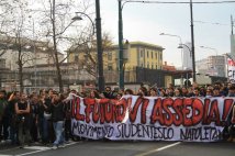Napoli - 10.000 studenti in piazza