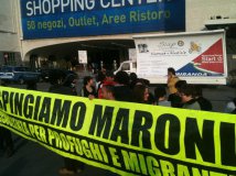 Napoli - Respingiamo Maroni! Accoglienza per i profughi e i migranti!.