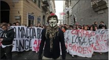 Genova studenti medi in piazza contro l'austerity e la tav