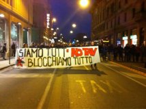 Padova - Corteo migrante e selvaggio blocca l'intera città - Siamo tutti No Tav!