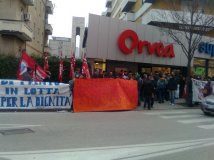 Trento - Studenti e lavoratori uniti contro la crisi!