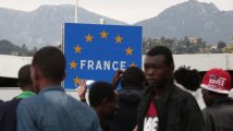In Francia si allarga il "fronte sociale": sciopero contro la Legge su diritto d'asilo e immigrazione