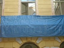 Trento - Profumo ex amministratore delegato Unicredit contestato a Sociologia 