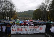 Vicenza: Studenti in corteo occupano la ex Caserma Borghesi