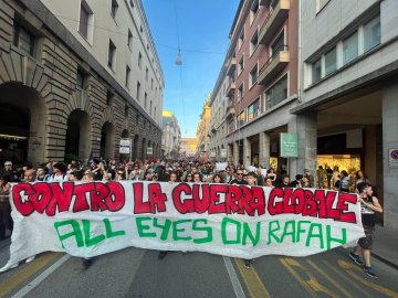 In centinaia a Padova contro la guerra globale e per la Palestina