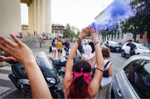 Treviso – “Giù le mani dai nostri corpi! Le multe non fermeranno la lotta transfemminista!”