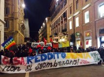 #15F Ancona #iostoconcasadenialtri un corteo di mille persone rivendica il diritto alla casa