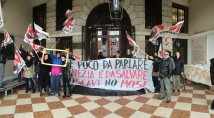Venezia - Blitz in Comune: Change the System not Climate!