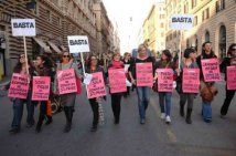 Manifestazione basta violenza sulle donne