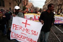 Foto manifestazione immigrati a Brescia