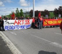 Parma - Art Lab in piazza con la Fiom, per l'articolo 18 e il reddito garantito