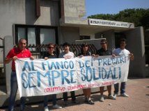 Taranto - Studenti solidali ai precari della scuola