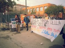Rimini - Studenti contro la farsa della #buonascuola