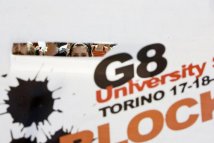 Foto striscione manifestazione Torino G8 University