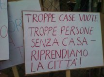 Reggio Emilia - In centinaia in corteo per il diritto all'abitare