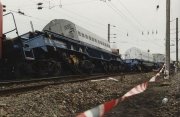 Treno radioattivo Italia-Francia: cariche della polizia in Val di Susa