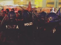 Padova - Violente cariche ed arresti al corteo contro Forza Nuova. Liber* tutt*