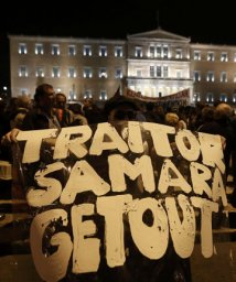 Grecia - Le proteste contro l'approvazione dei tagli