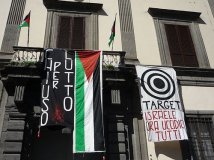 Napoli - Occupata Università Orientale in solidarietà con gli attivisti della Freedom Flotilla