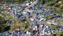 Francia – La distruzione della bidonville di Calais