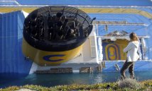 Costa Concordia: la "movida" galleggiante 