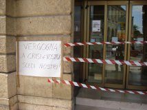 Verona - Azione delle lavoratrici e dei lavoratori Finservice-Mondadori contro Unicredit