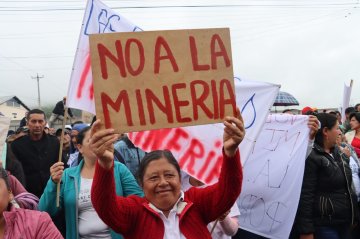 Il governo ecuadoriano cede alla pressione popolare e si ritira da Palo Quemado