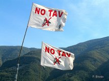 Napoli - Comunicato di solidarietà alla Val di Susa che resiste!