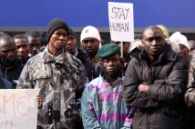 Treviso - La protesta dei profughi in piazza poi l’incontro con il Prefetto