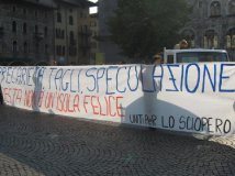 Trento - Picchetti e azioni per generalizzare lo sciopero