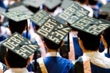 Il debito studentesco: tra bolle speculative e forme di resistenza