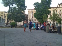 Trieste – La strategia per allontanare le persone migranti e le associazioni da piazza della Libertà