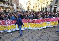 30 mila studenti in piazza. Milano bloccata dall'Onda 