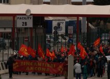 Ancona - Gli operai Fincantieri bloccano il porto