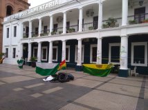 Bolivia, dopo il caos una calma tesa verso le elezioni di maggio