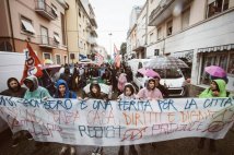Rimini - Madiba Street Parade contro ipocrisie e rappresaglie: occupato un nuovo spazio abitativo
