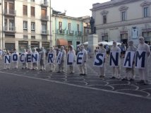 «Fanno un deserto e lo chiamano sviluppo». Manifestazione "No Snam - No Hub del Gas" a Sulmona sabato 21 aprile