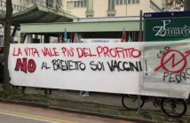 Padova - «No brevetti sui vaccini. Basta profitto sulle nostre vite»