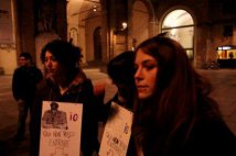 Parma - In piazza contro la violenza sulle donne...nelle caserme, nei cie, nelle case, nella vita di tutti i giorni.
