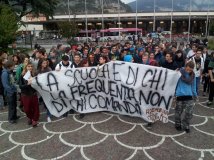 Trento - 12 Ottobre: studenti in piazza contro i tagli all'istruzione
