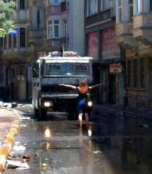 Turchia - Proteste e manifestazioni in 90 citta'